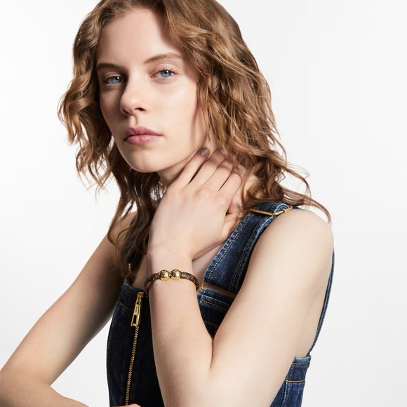 Worn once, 100% Authentic Loui Vuitton w receipt and box - Picture 5 of 10